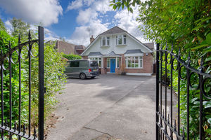 Front External- click for photo gallery